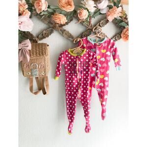 2 Snug Fit Pajama Footed Sleepers Lot 9-12mths